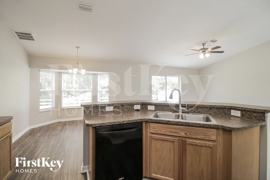 Building Photo - 5771 Cinnamon Fern Blvd