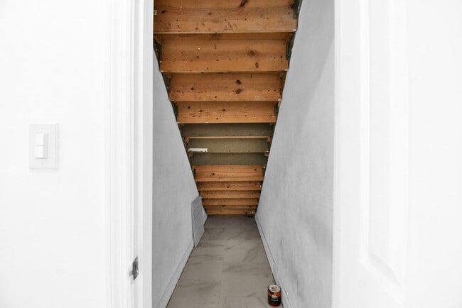 Building Photo - 3025 NW 8th Ave