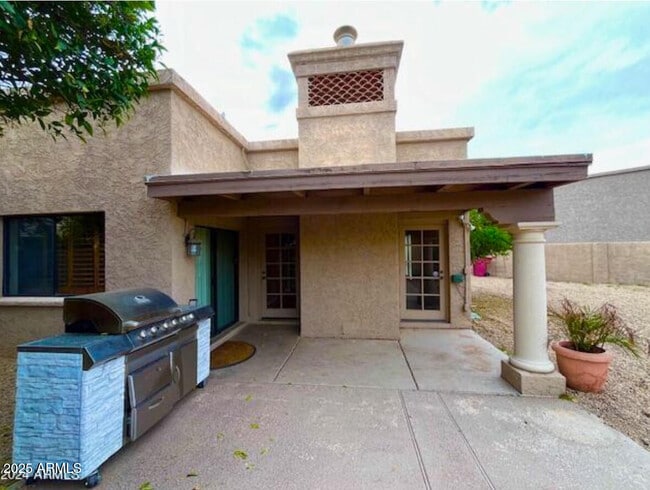 Building Photo - 6747 N 78th Pl