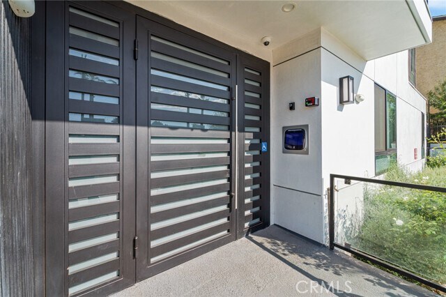 Building Photo - 7510 Sepulveda Blvd