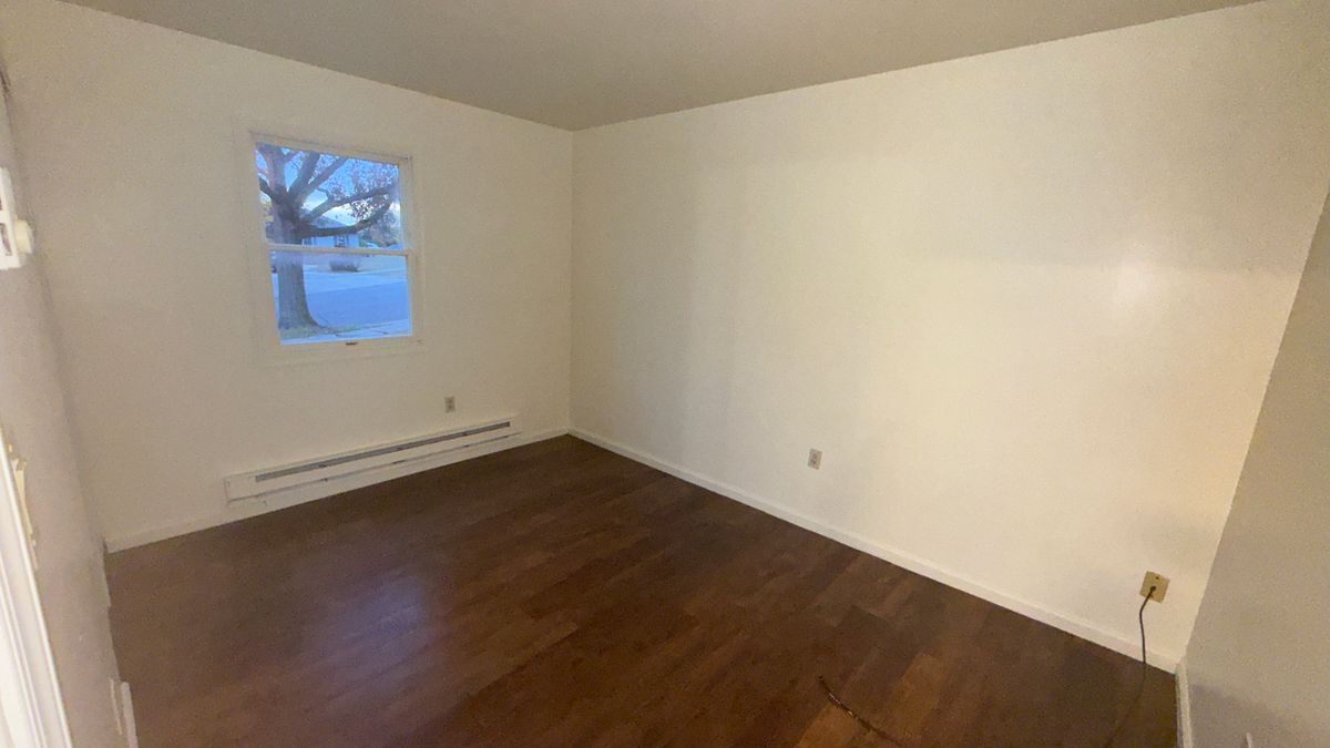 Building Photo - 3748 Tudor Dr