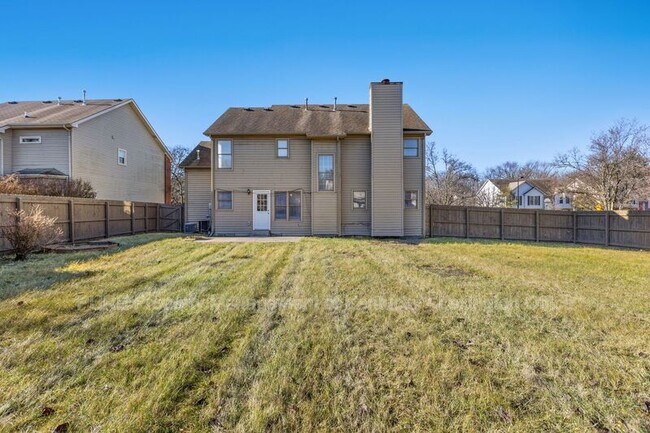 Building Photo - 833 Palomino Ln