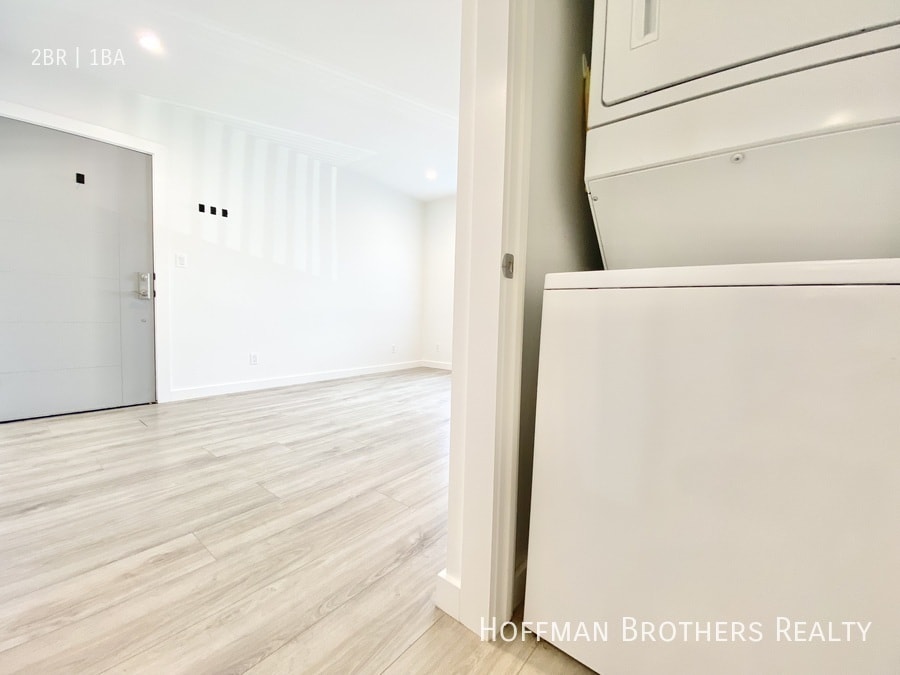 Building Photo - 5732 Aldama St