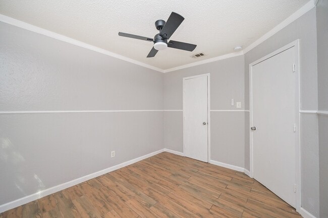 Building Photo - 506 N 3rd St