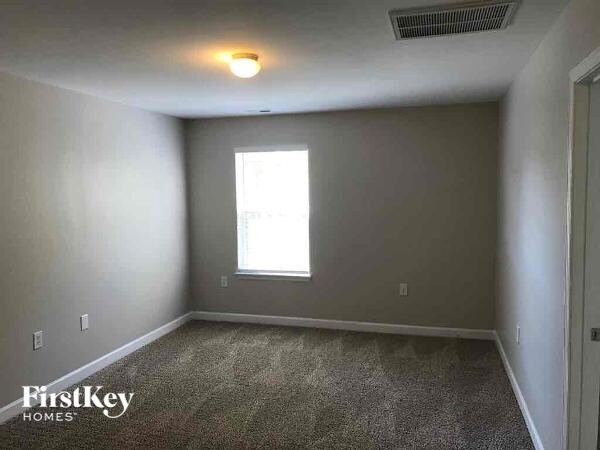 Building Photo - 1443 Bottle Brush Ln