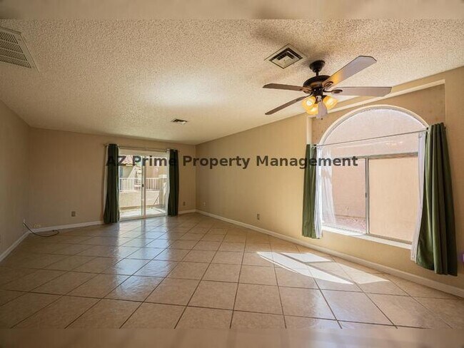 Building Photo - 7040 W Olive Ave