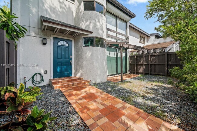Building Photo - 7140 SW 111th Ct