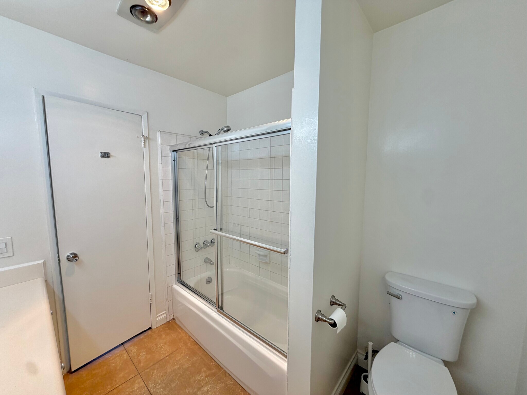 Building Photo - 14141 Dickens St