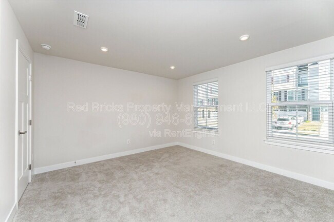 Building Photo - 9908 Violets Dream St NW
