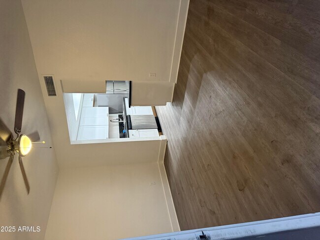 Building Photo - 18202 N Cave Creek Rd