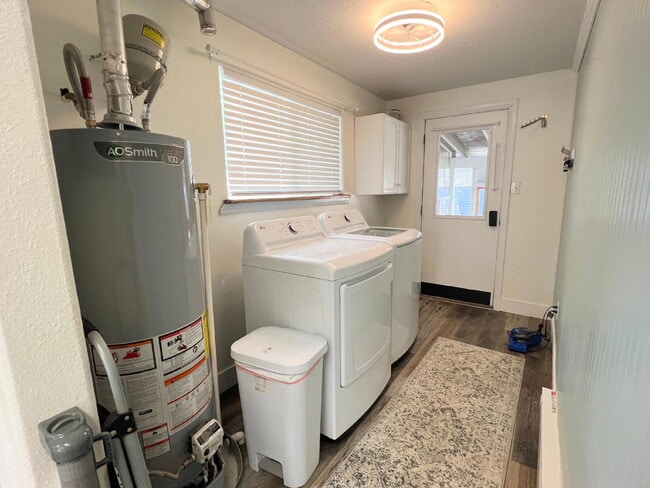 Building Photo - Pets Welcome- Charming 2-Bedroom Home with Fenced Yard in Roosevelt
