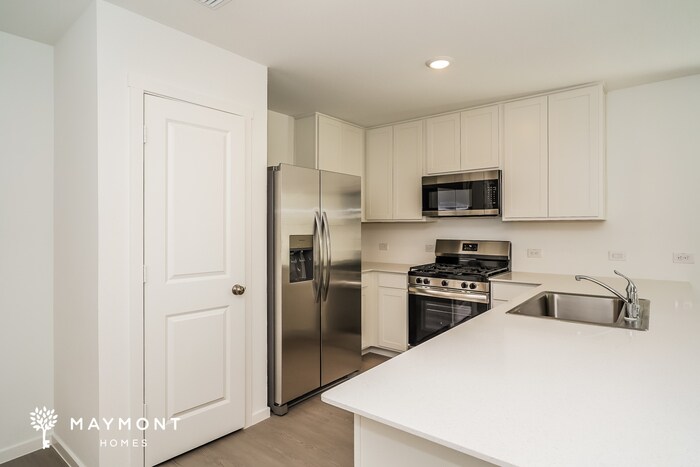 Building Photo - 3061 Titan Spgs Dr