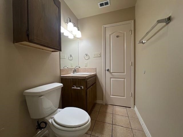 Building Photo - 1001 E Travis St