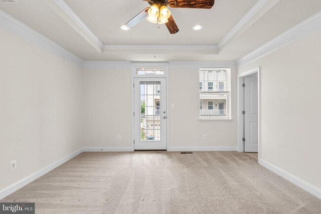 Building Photo - 7131 Beaumont Place