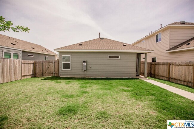 Building Photo - 242 Mossycup Dr