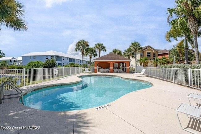 Building Photo - 3930 Playa Del Sol Dr