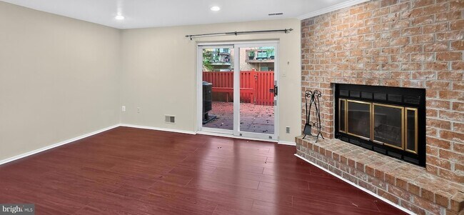 Building Photo - 9814 Rainleaf Ct
