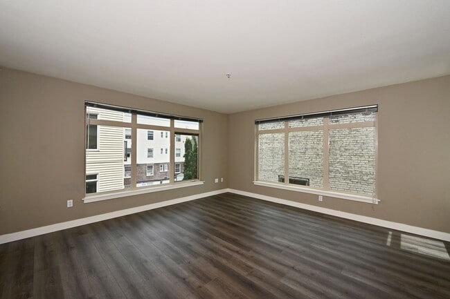Building Photo - 1610 Belmont Ave