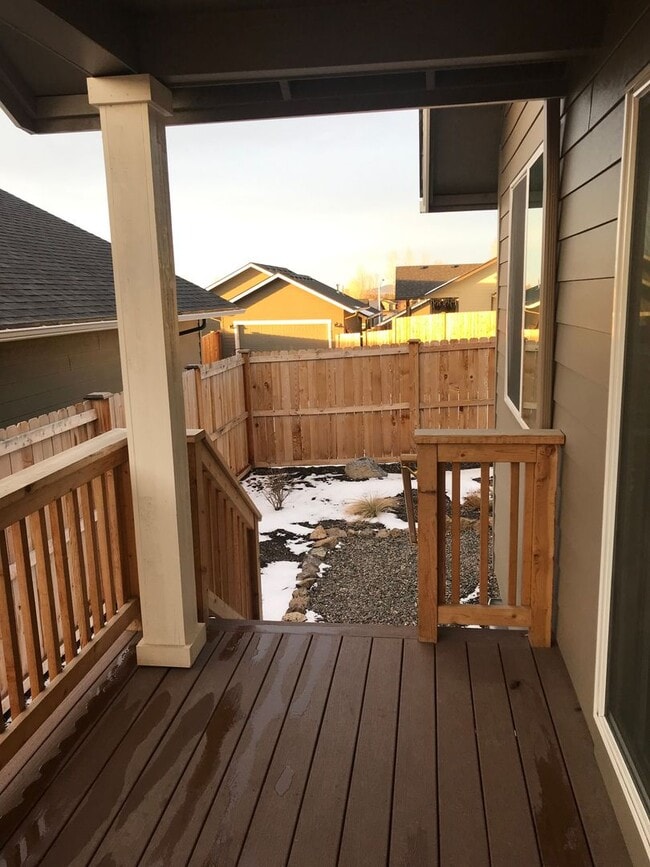 Building Photo - Newer Construction with High End Finishes