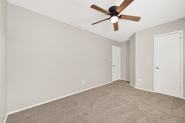 Building Photo - 4115 Sand Ripple Ln