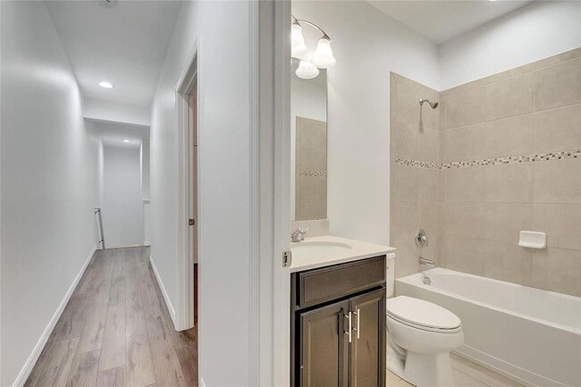 Building Photo - 9161 Shepton St