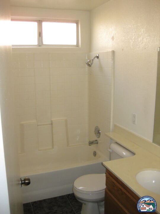 Building Photo - 2442 Vine St