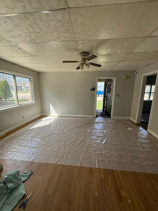 Building Photo - 1108 N Main Ave