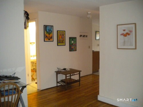 Building Photo - 382 Whitney Ave