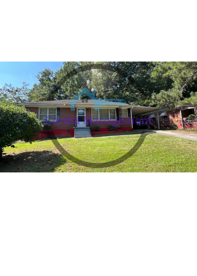 Building Photo - Charming 3 Bedroom Near Downtown.