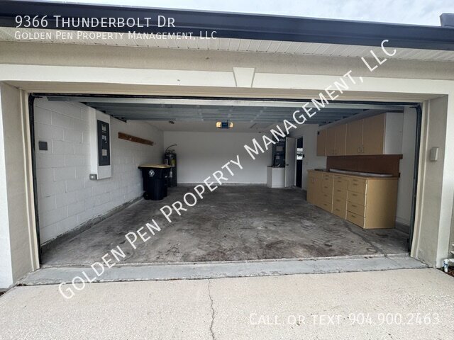 Building Photo - 9366 Thunderbolt Dr