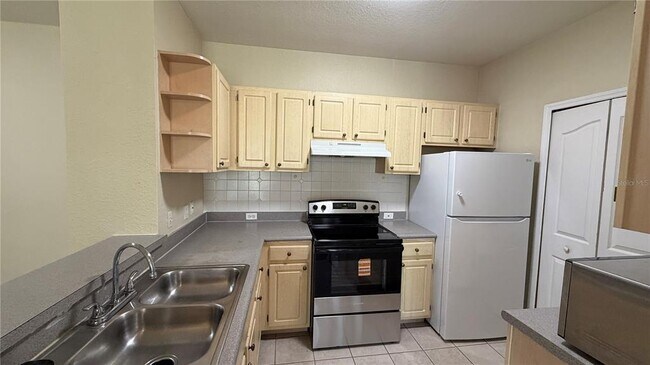 Building Photo - 2537 Maitland Crossing Way