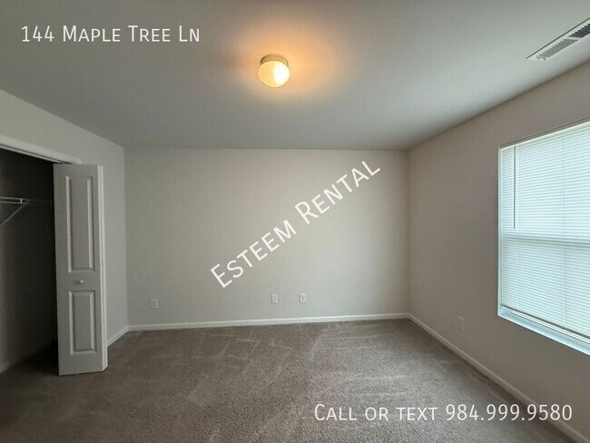 Building Photo - 144 Maple Tree Ln