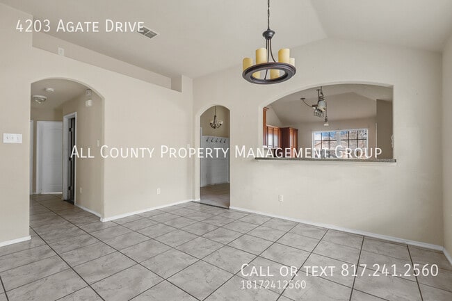 Building Photo - 4203 Agate Dr