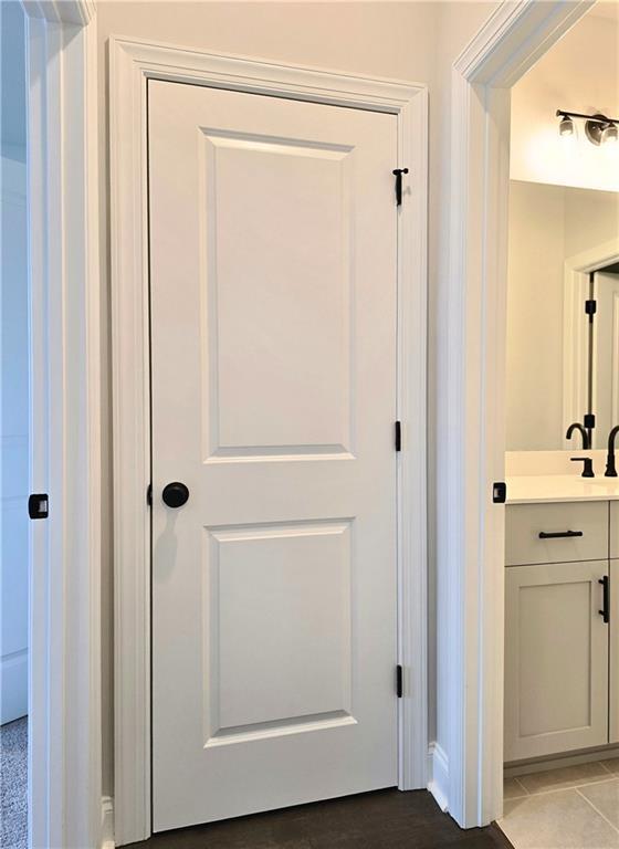 Building Photo - 163 Basil St