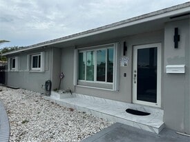 Building Photo - 9320 SW 46th Ter