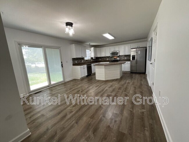 Building Photo - 2621 Greystone Estates Pkwy