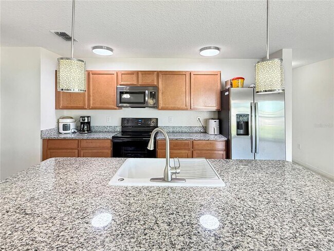 Building Photo - 4668 Glencrest Loop