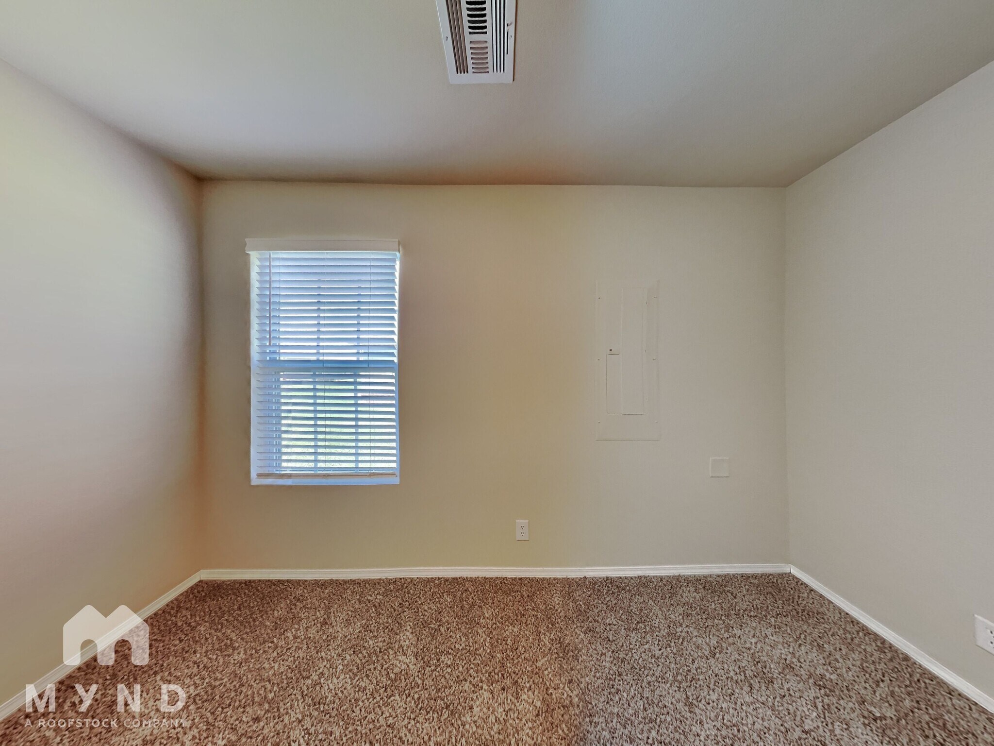 Building Photo - 5608 N 35th St