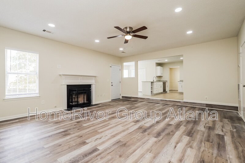 Building Photo - 820 Tara Bend