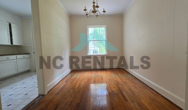 Building Photo - 1313 Holman St