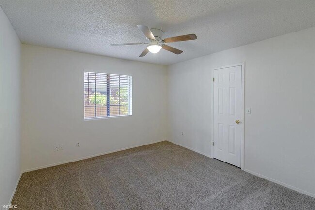Building Photo - 6707 Carisbrooke Ln