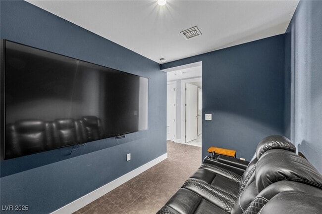 Building Photo - 4471 Dean Martin Dr