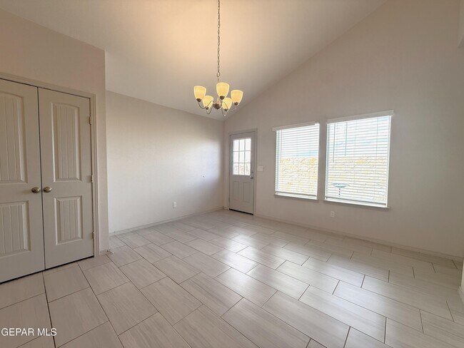Building Photo - 12396 Polo Norte Dr