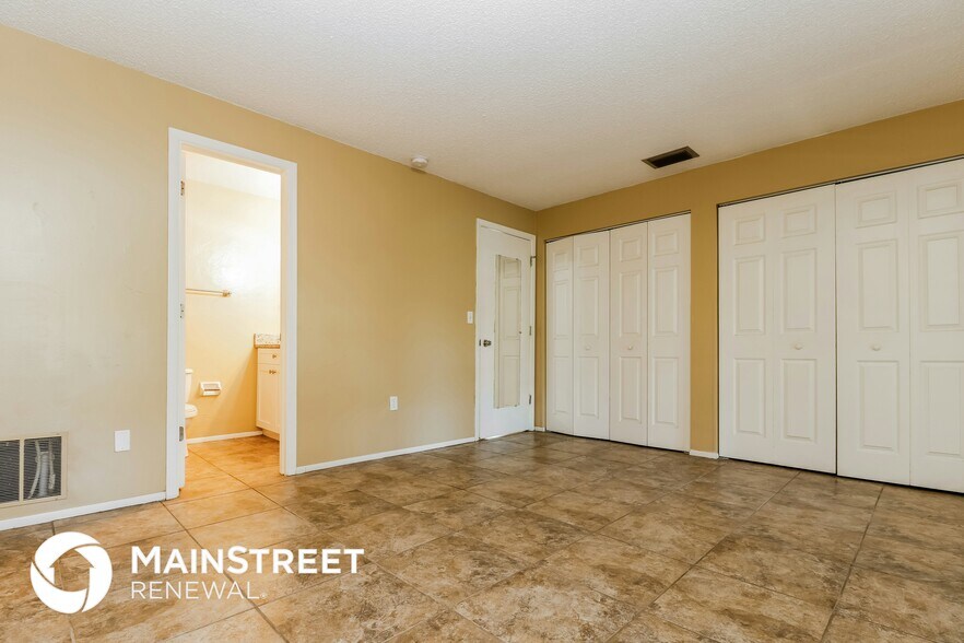 Building Photo - 7103 Wentworth Way