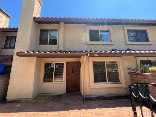 Building Photo - 9814 Ladera Ct
