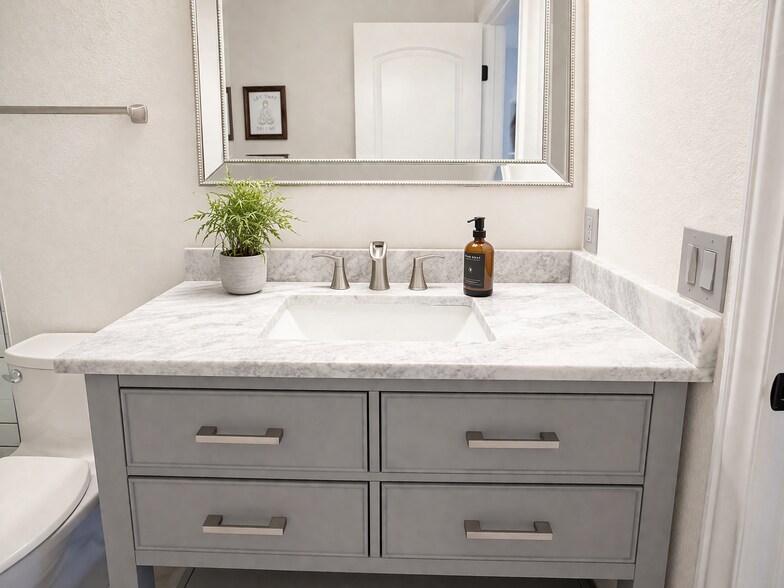 Building Photo - 7629 Valley Green Dr