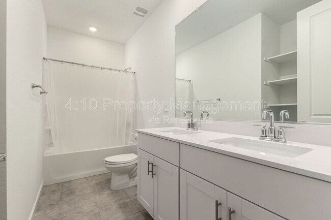 Building Photo - 35405 W Catalan St