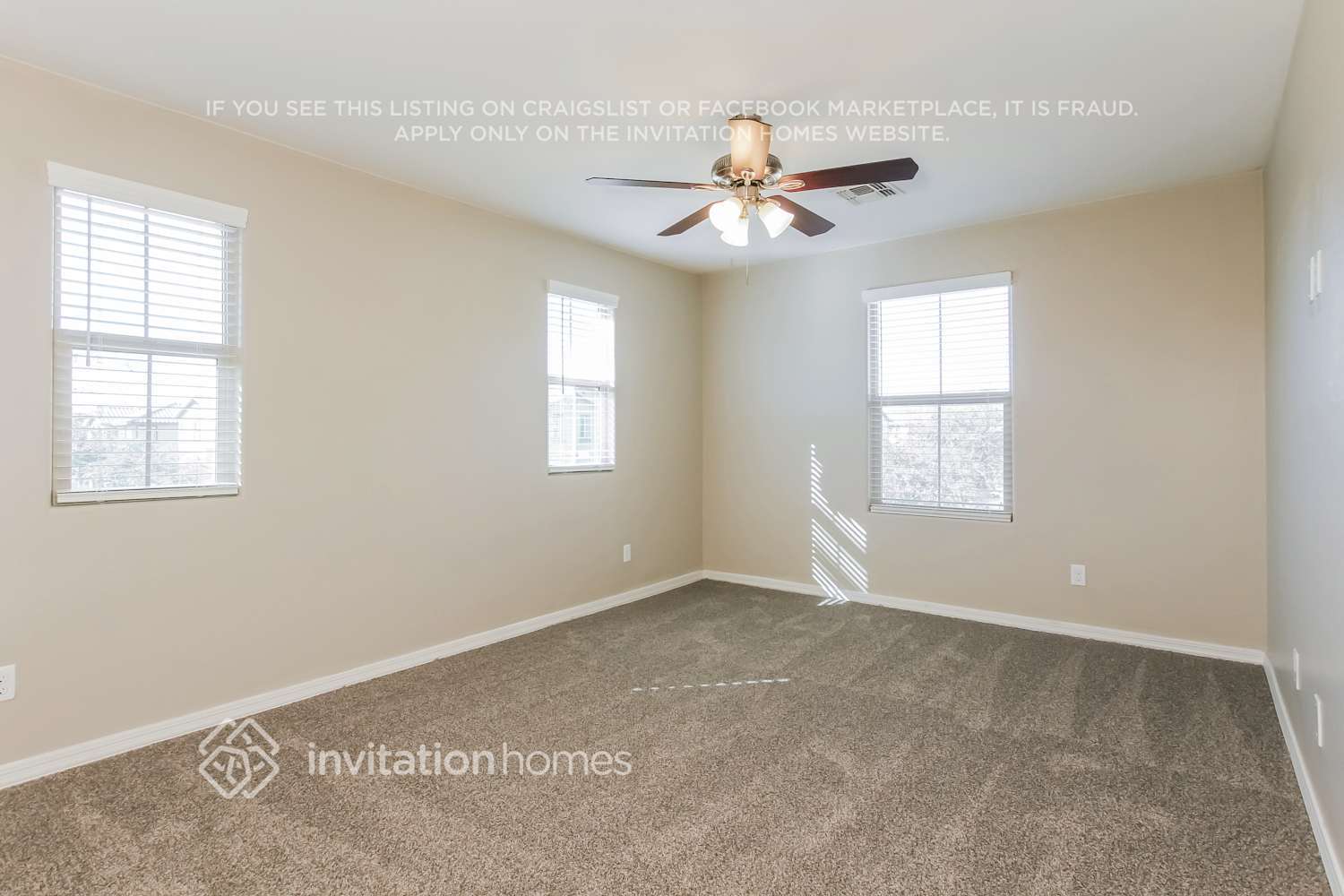 Building Photo - 227 N Scott Dr