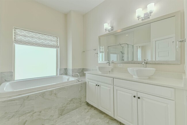 Building Photo - 12542 Malachite Wy