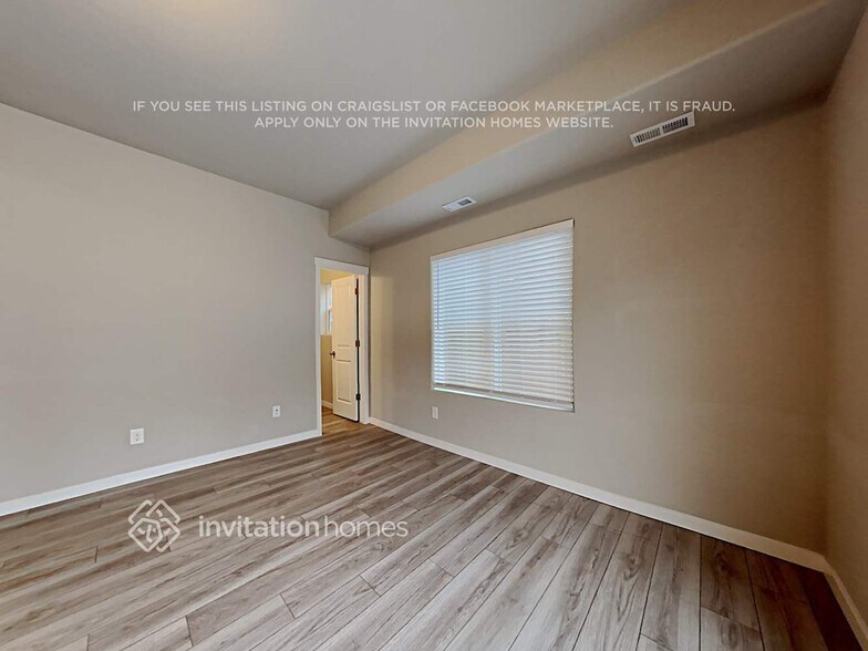 Building Photo - 10567 Kalama Dr